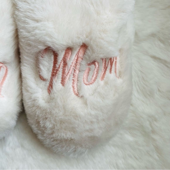 NWT Super Mom Slippers - Picture 6 of 12